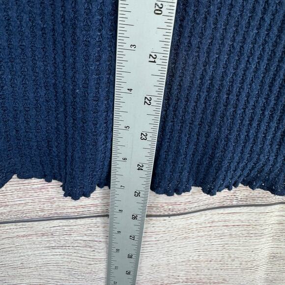 Anthropologie Henley Waffle Knit Blouse Womens Medium Navy Blue - Picture 12 of 12